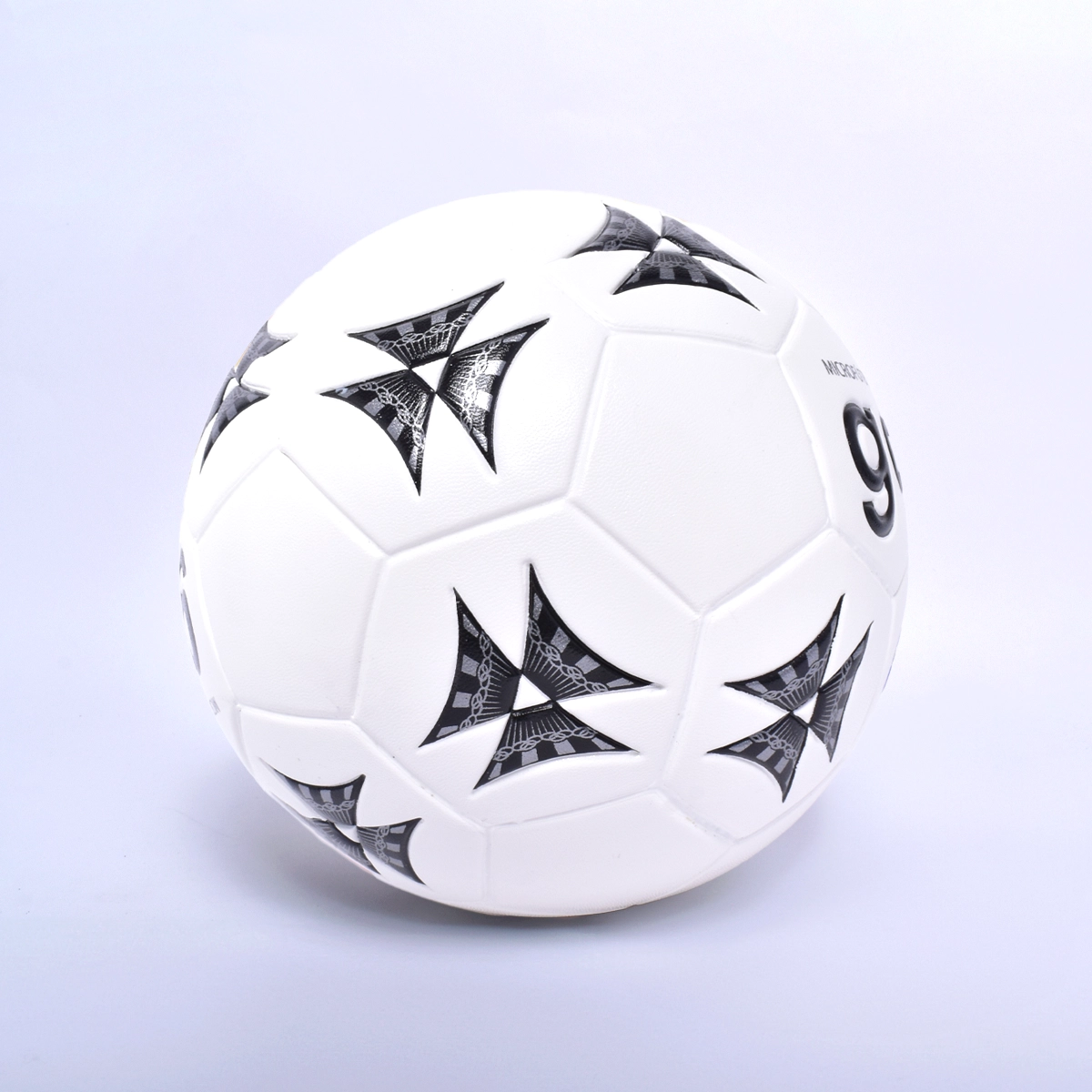 Balón De Microfútbol Profesional Traditional Golty