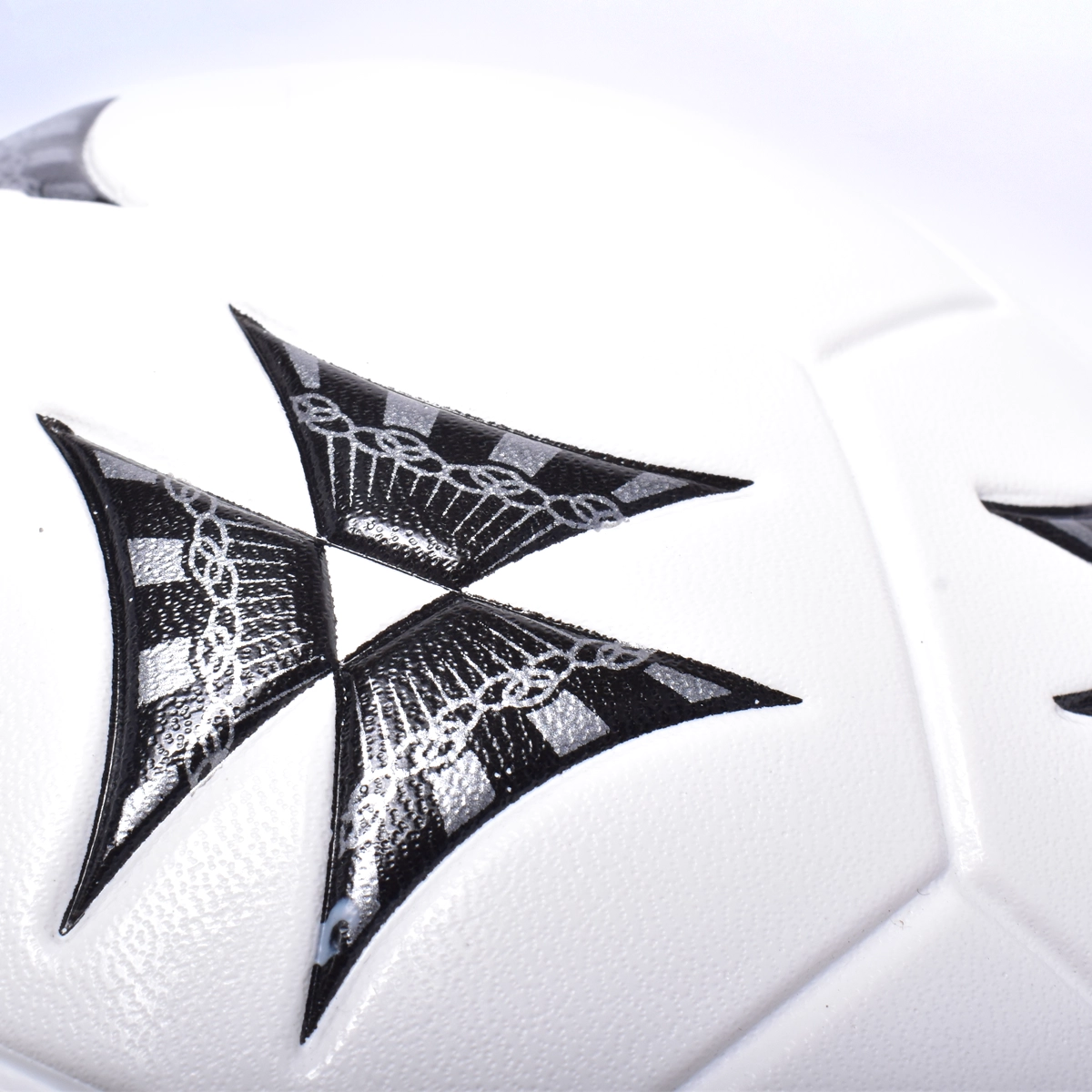 Balón De Microfútbol Profesional Traditional Golty